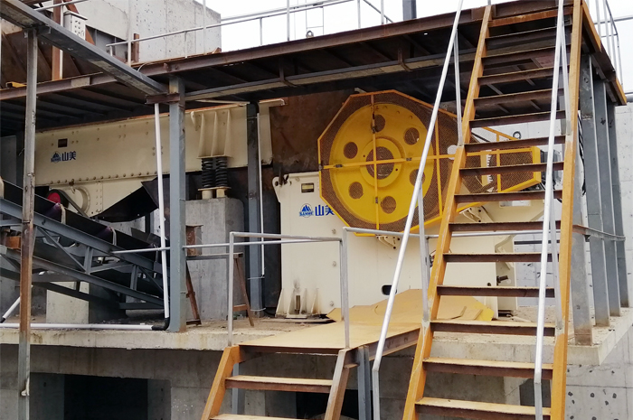 鄂式破碎機(jī) 鄂式破碎機(jī)