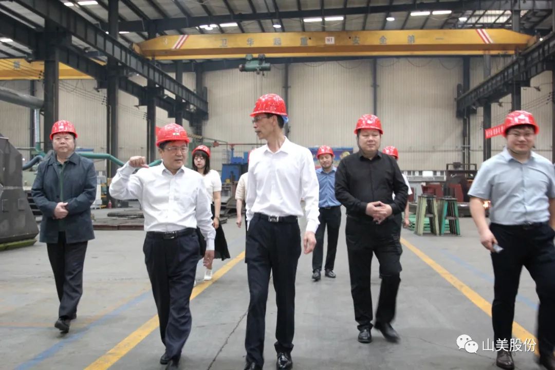 聚焦 | 熱烈歡迎中國砂石協(xié)會(huì)胡會(huì)長(zhǎng)一行蒞臨上海山美股份鄭州基地指導(dǎo)交流！