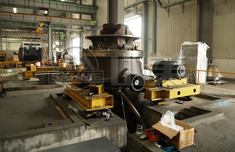 圓錐破碎機(jī)與錘式破碎機(jī)哪個(gè)破碎花崗巖效果好？