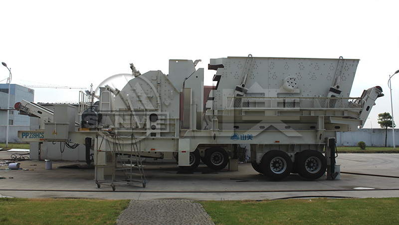 與傳統(tǒng)的固定式破碎機相比，移動破碎站有哪些特點？