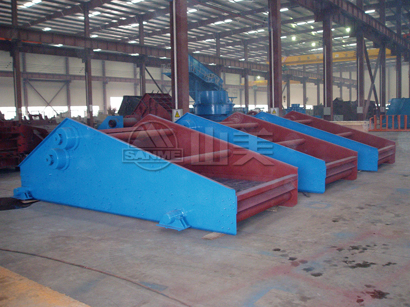 振動篩入料時(shí)物料投放要注意什么？