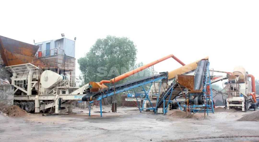 時(shí)產(chǎn)值近600萬(wàn)！山美移動(dòng)式破碎篩分一體站助力江蘇高碳鉻鐵礦破碎項(xiàng)目建設(shè)