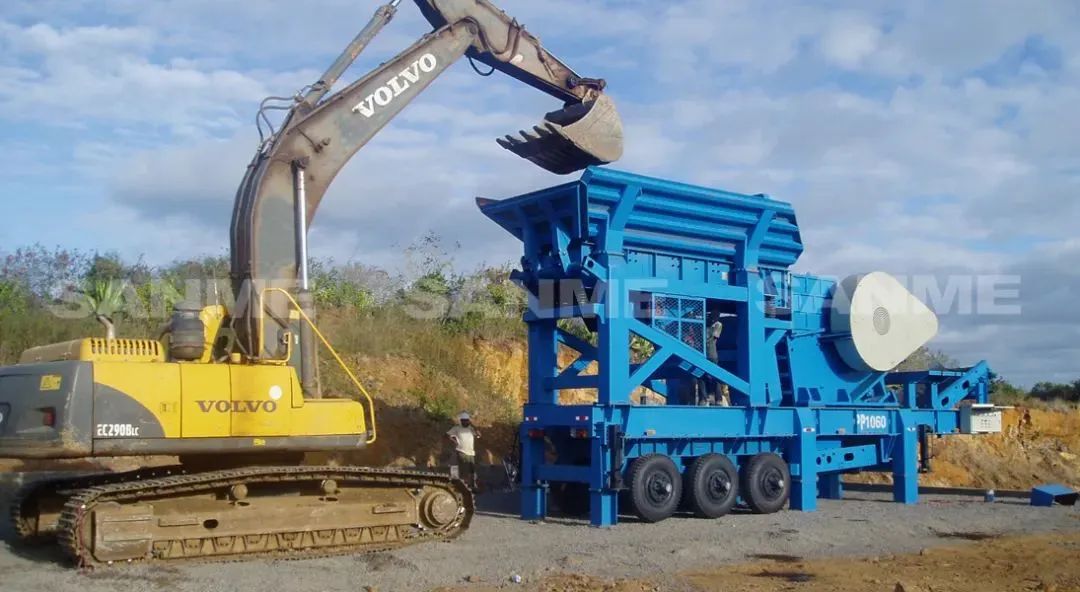 時(shí)產(chǎn)值近600萬(wàn)！山美移動(dòng)式破碎篩分一體站助力江蘇高碳鉻鐵礦破碎項(xiàng)目建設(shè)