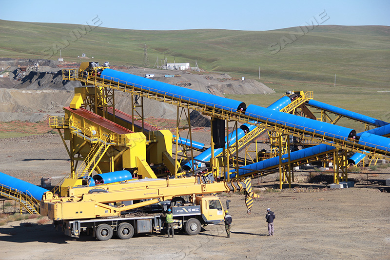 機(jī)制砂生產(chǎn)線選固定式還是移動(dòng)式？理性選擇提升生產(chǎn)效率