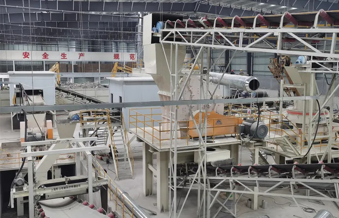 董事長(zhǎng)楊安民參加中環(huán)協(xié)建筑垃圾管理與資源化工作委員會(huì)第三屆主任委員會(huì)第二次會(huì)議